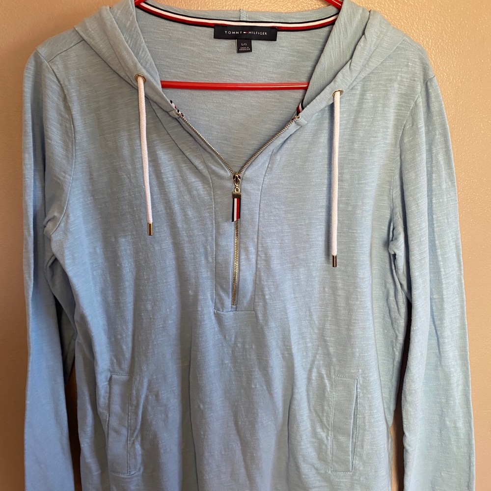 Tommy Hilfiger long sleeve hoodie